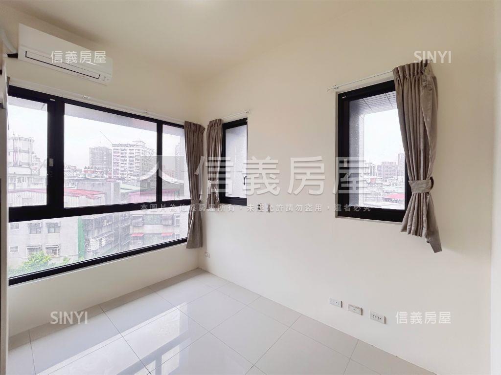 新泰然面公園２房車位房屋室內格局與周邊環境