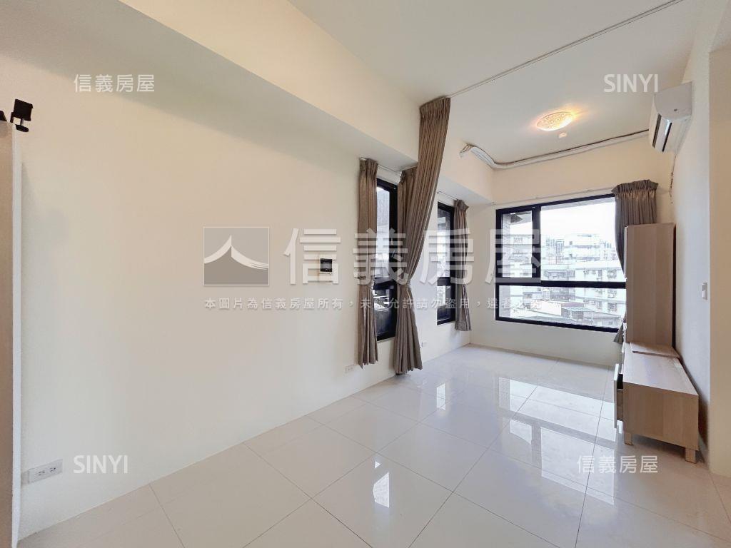 新泰然面公園２房車位房屋室內格局與周邊環境