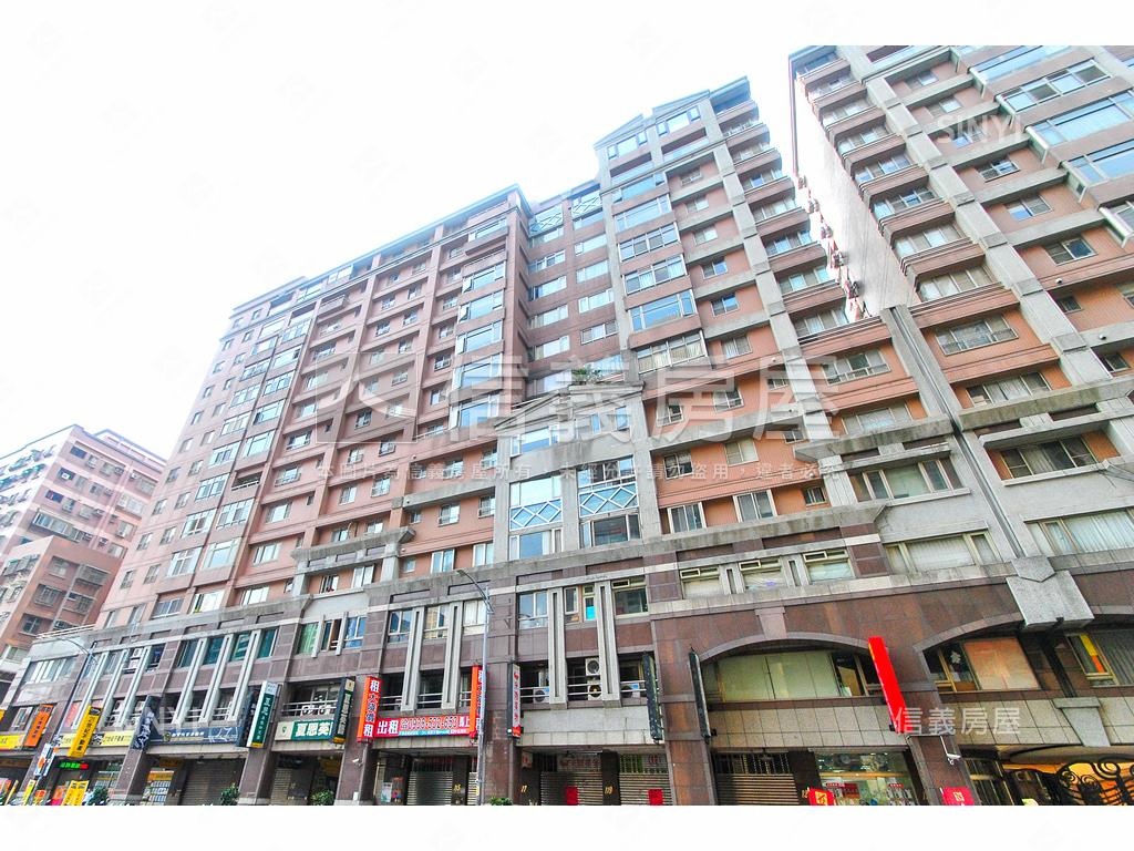 中原路潤泰台北富境車位房屋室內格局與周邊環境