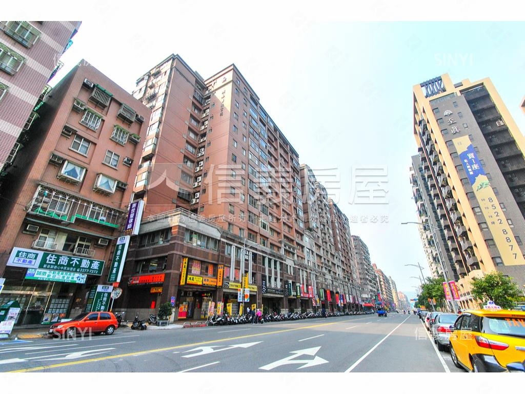 中原路潤泰台北富境車位房屋室內格局與周邊環境