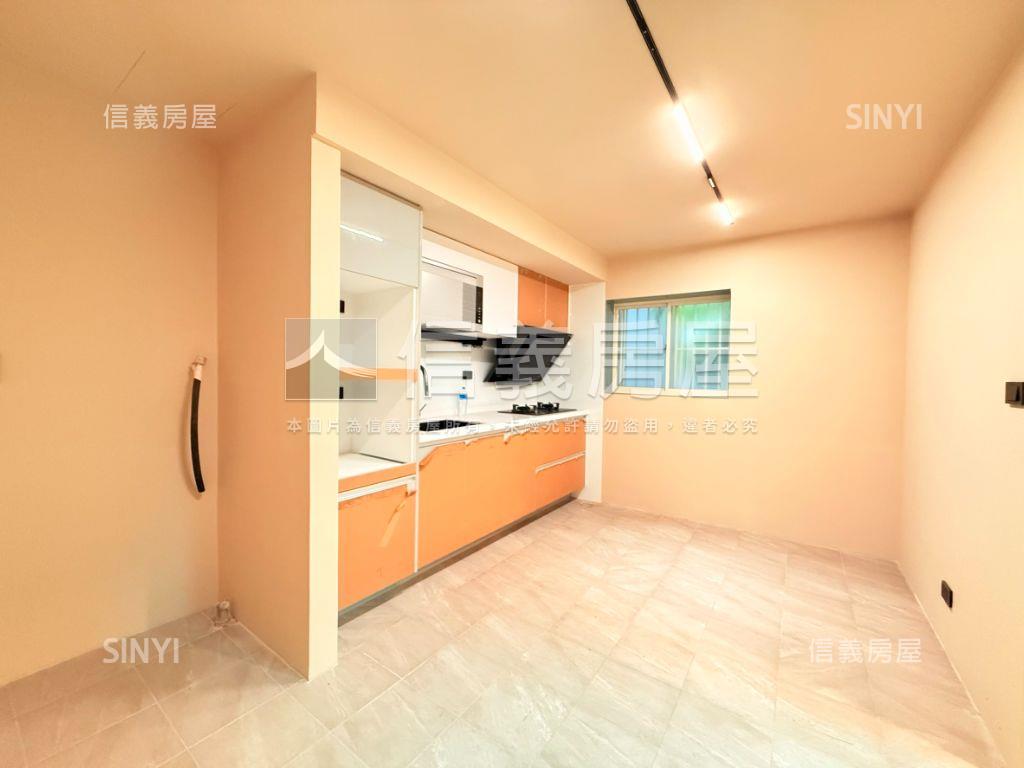景安站對面公寓２樓房屋室內格局與周邊環境