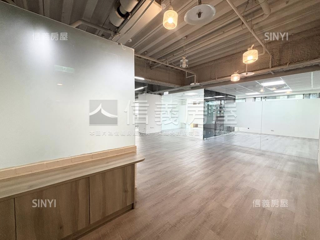 福爾摩莎松德鋼骨住辦房屋室內格局與周邊環境