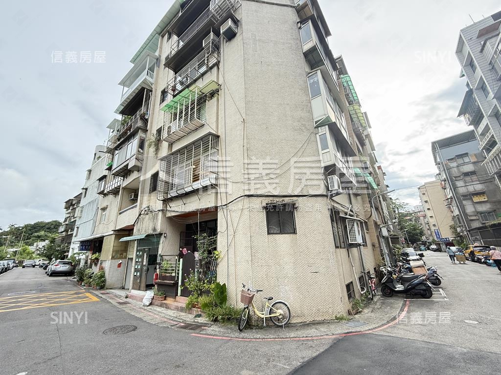 天母黃金２樓新裝潢面樹海房屋室內格局與周邊環境