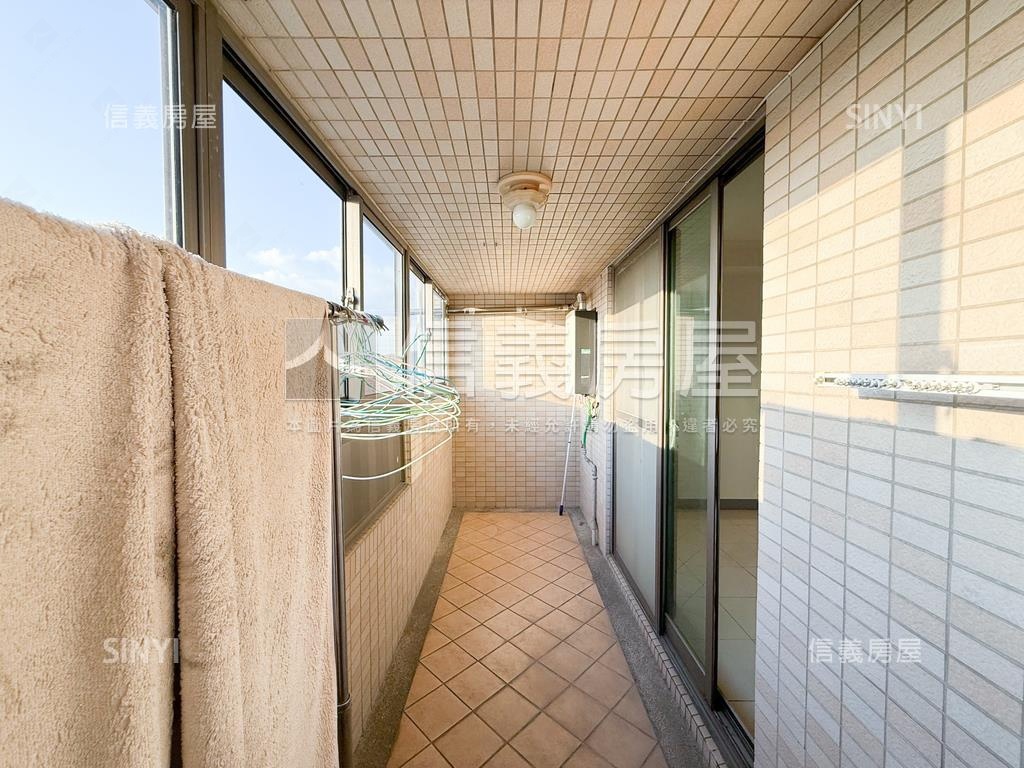 眺望蓮池潭高樓美景樓中樓房屋室內格局與周邊環境