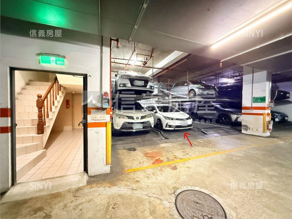 台北萬歲。車位。誠意出售房屋室內格局與周邊環境