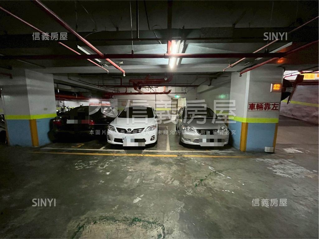 民權大廈參房附車位房屋室內格局與周邊環境