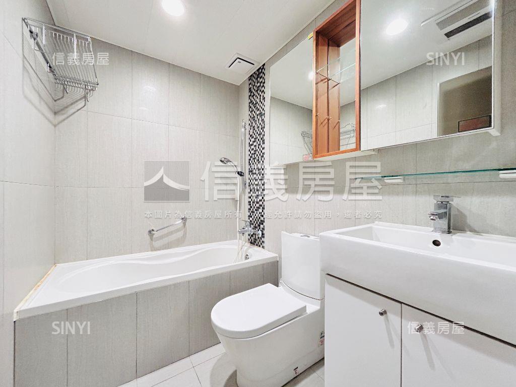 近武陵高中精美三房車位房屋室內格局與周邊環境