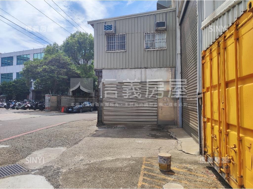 挑高１３米幼獅方正廠房房屋室內格局與周邊環境