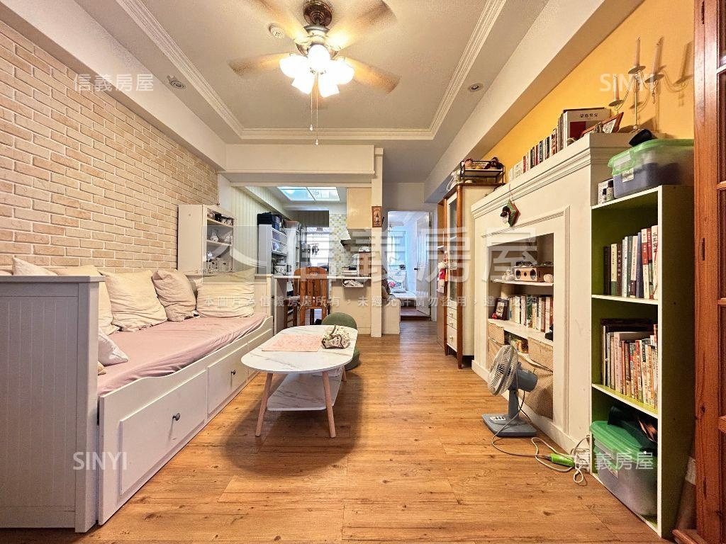 南屯三房學區宅房屋室內格局與周邊環境