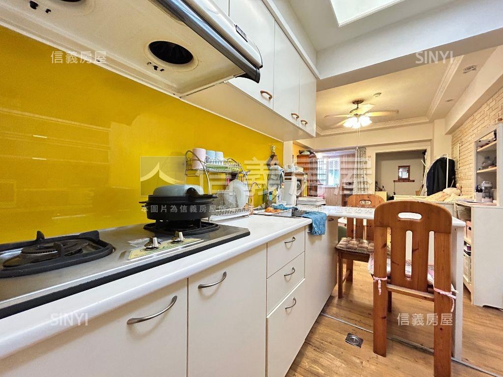 南屯三房學區宅房屋室內格局與周邊環境