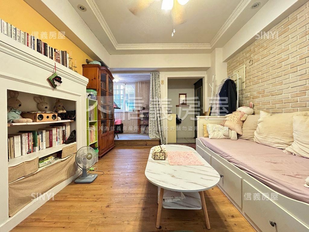 南屯三房學區宅房屋室內格局與周邊環境