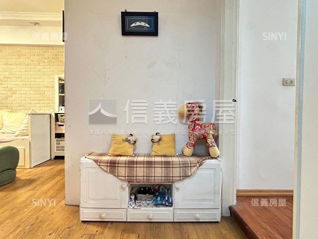 南屯三房學區宅房屋室內格局與周邊環境