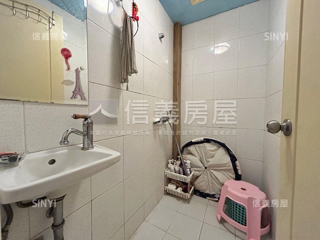 南屯三房學區宅房屋室內格局與周邊環境