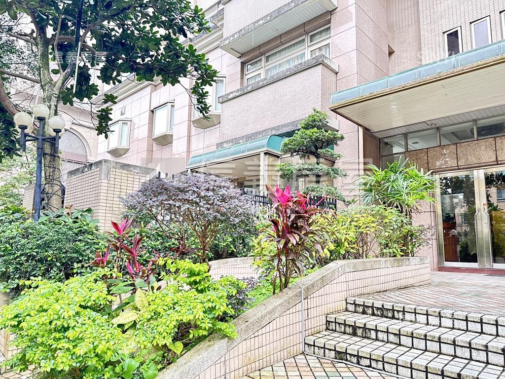 領袖名邸房屋室內格局與周邊環境