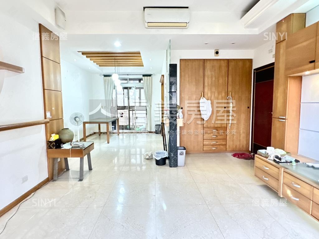 領袖名邸房屋室內格局與周邊環境