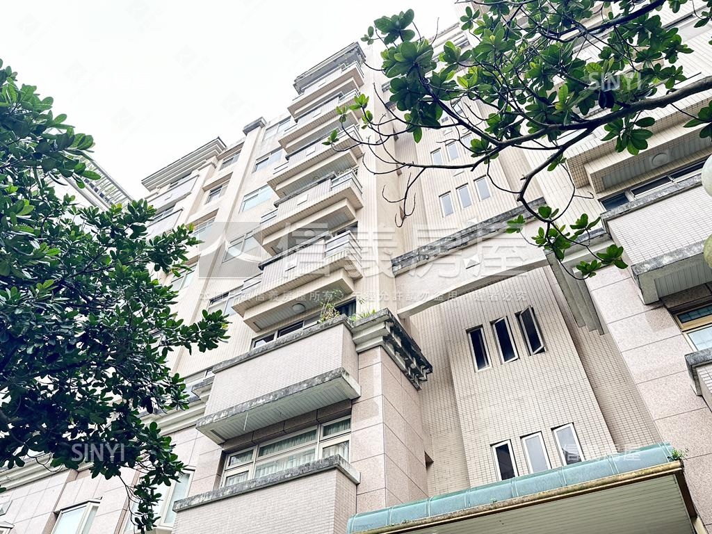 領袖名邸房屋室內格局與周邊環境