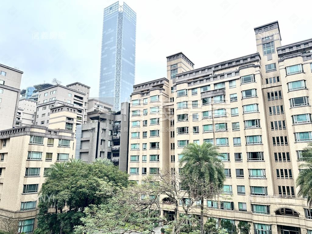 領袖名邸房屋室內格局與周邊環境