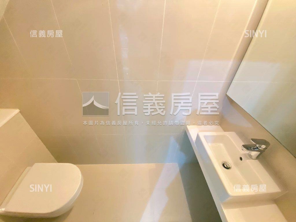 文心路質感樓店(A)房屋室內格局與周邊環境