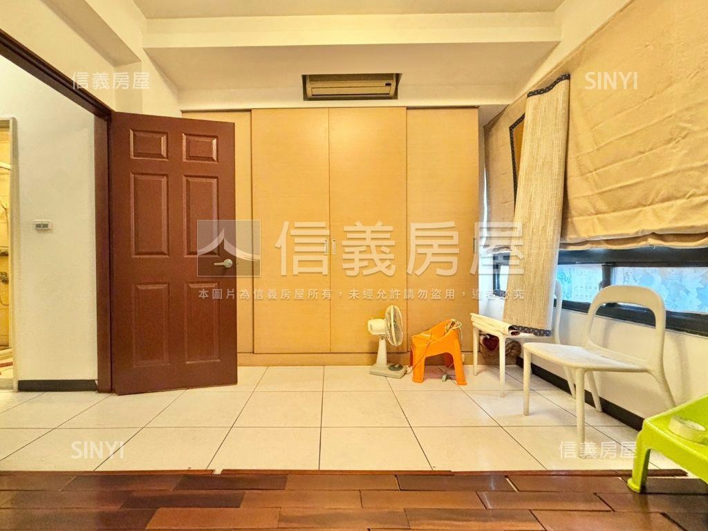 推近中國醫震後庭院美別墅房屋室內格局與周邊環境