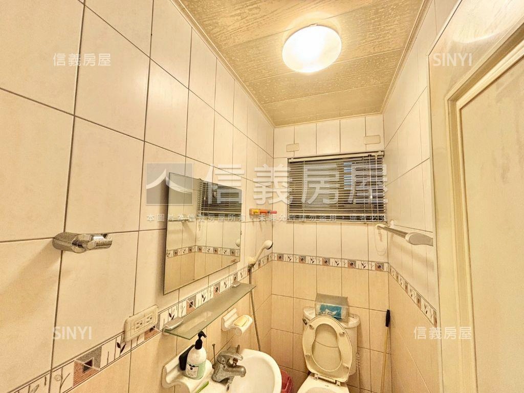 推近中國醫震後庭院美別墅房屋室內格局與周邊環境