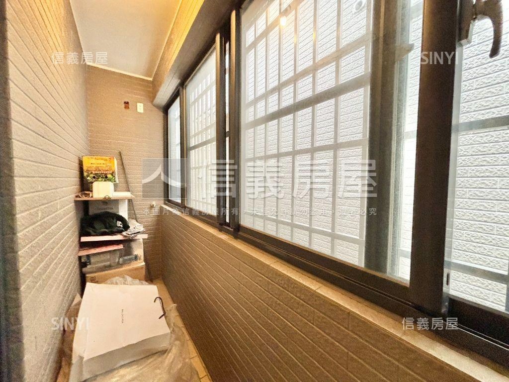 推近中國醫震後庭院美別墅房屋室內格局與周邊環境