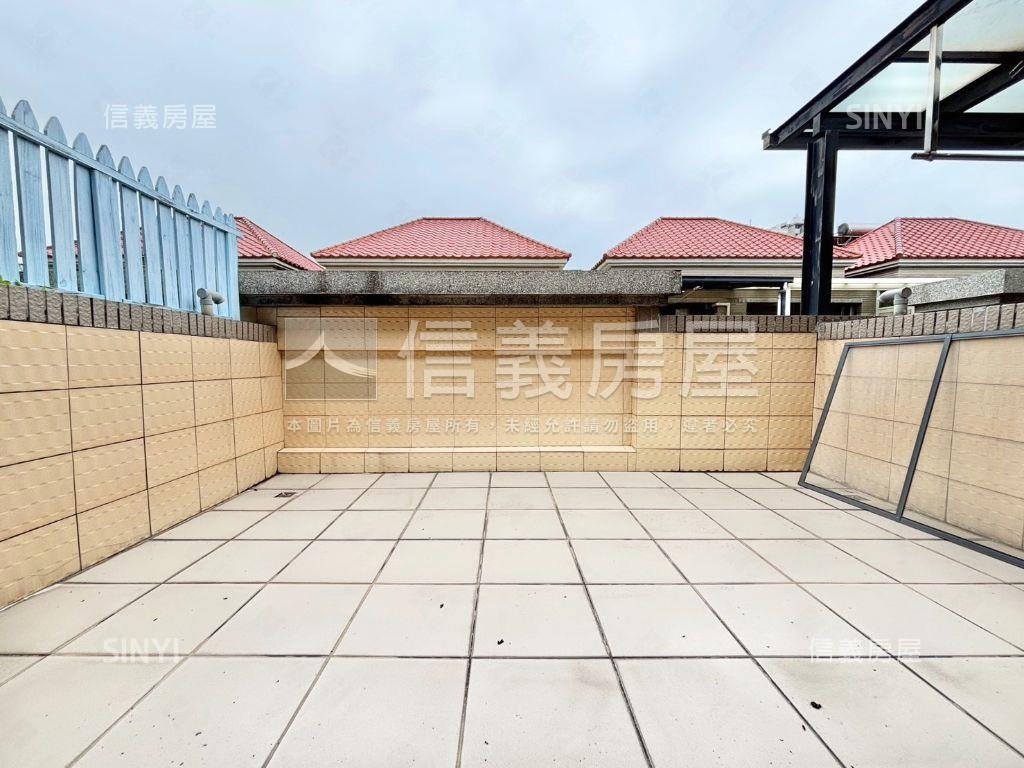推近中國醫震後庭院美別墅房屋室內格局與周邊環境