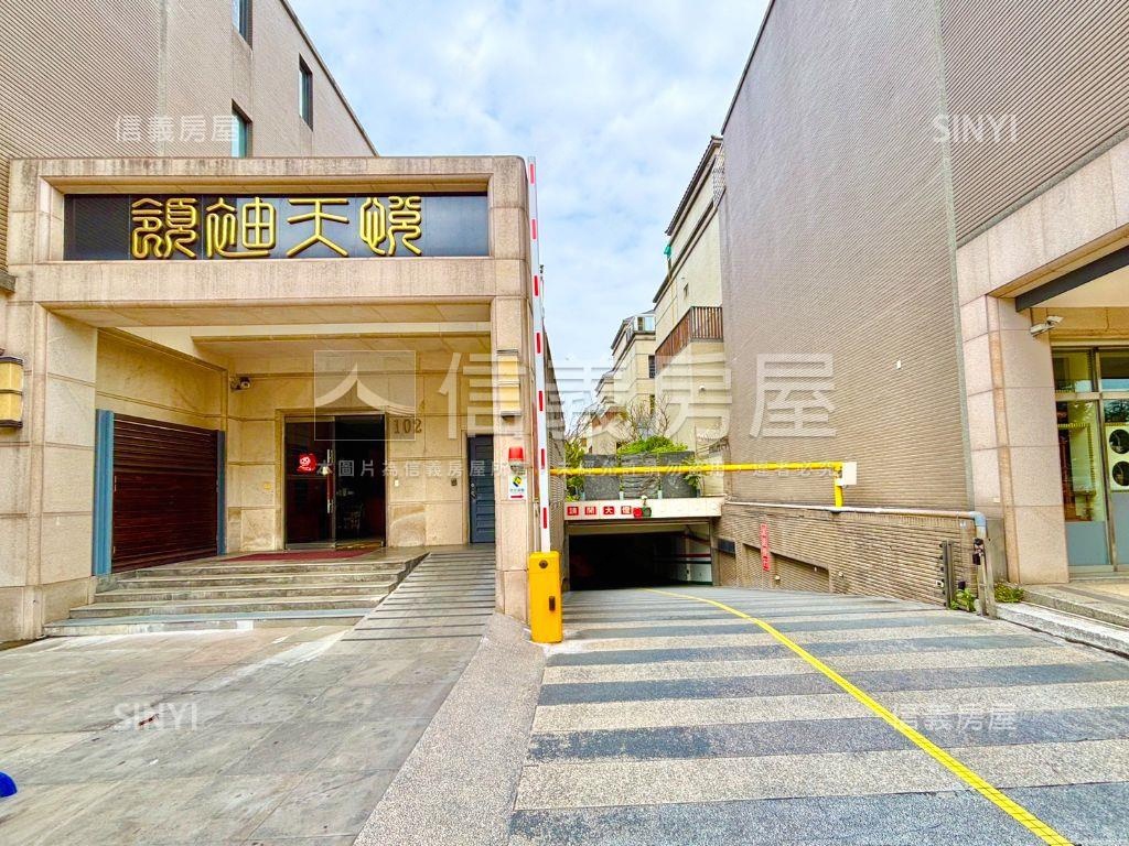 推近中國醫震後庭院美別墅房屋室內格局與周邊環境