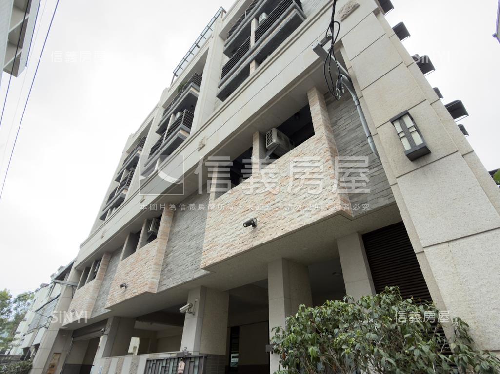 民生路臨路透套房屋室內格局與周邊環境