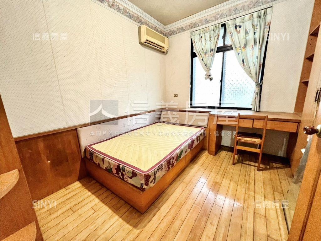 安康社區田字車庫美墅房屋室內格局與周邊環境