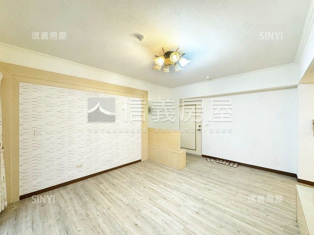 近衛武營三房⭐附雙車位房屋室內格局與周邊環境