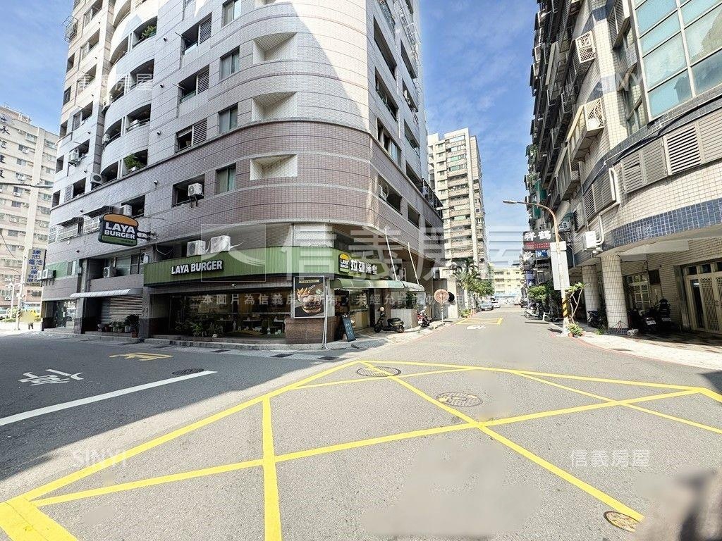 近衛武營三房⭐附雙車位房屋室內格局與周邊環境