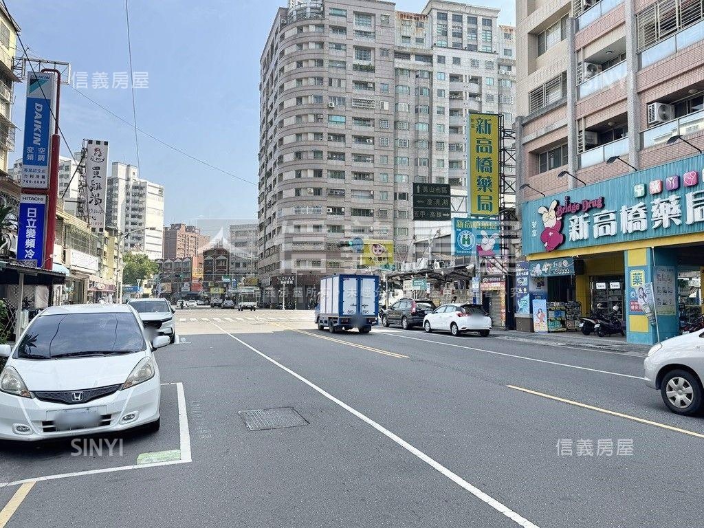 近衛武營三房⭐附雙車位房屋室內格局與周邊環境