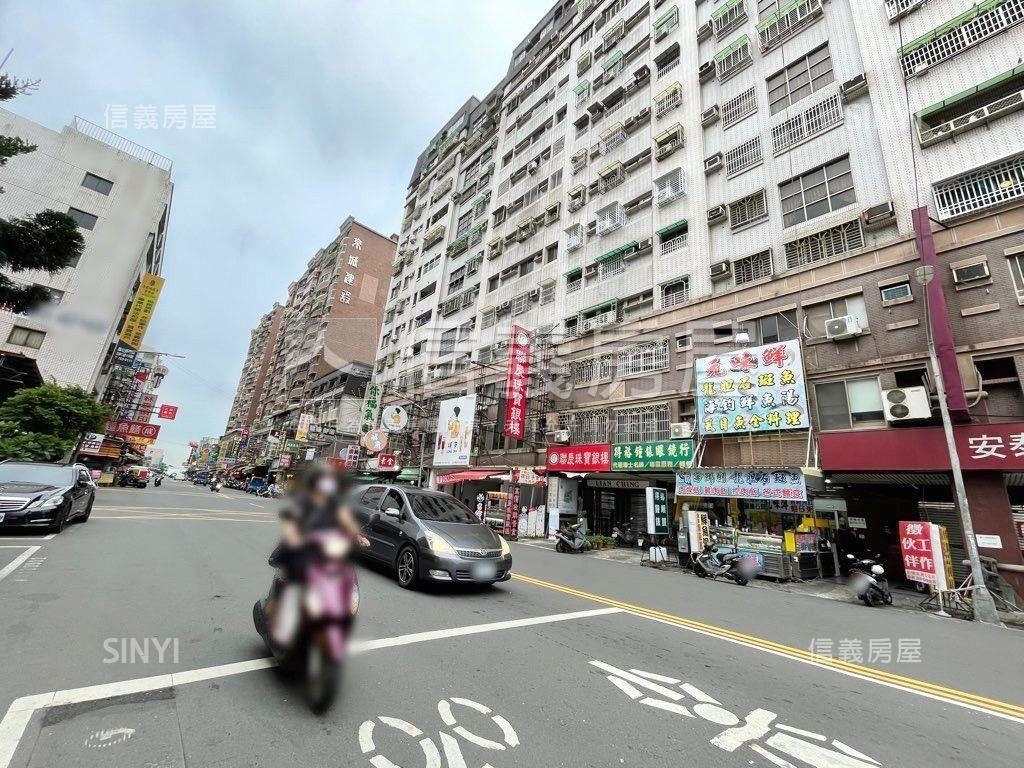 近衛武營三房⭐附雙車位房屋室內格局與周邊環境