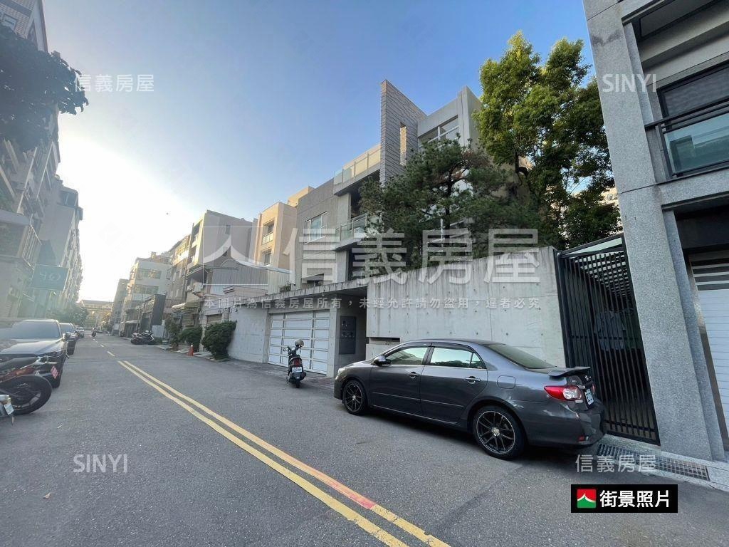 億載國小。雙拼寬約９米地房屋室內格局與周邊環境