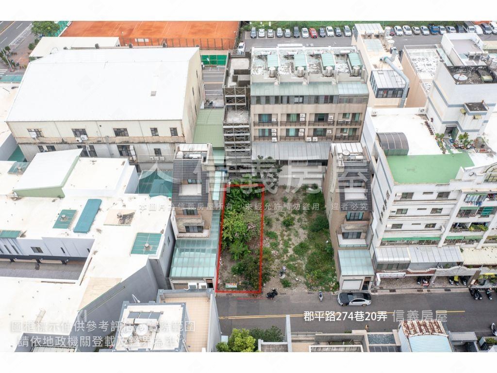 億載國小。雙拼寬約９米地房屋室內格局與周邊環境