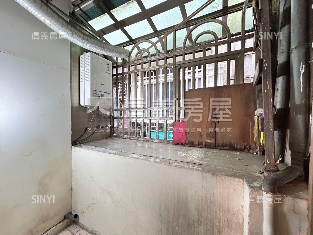 泰安街方正三樓房屋室內格局與周邊環境
