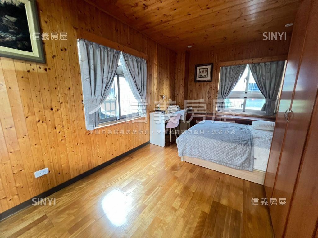 站前。面寬約九米百坪店住房屋室內格局與周邊環境