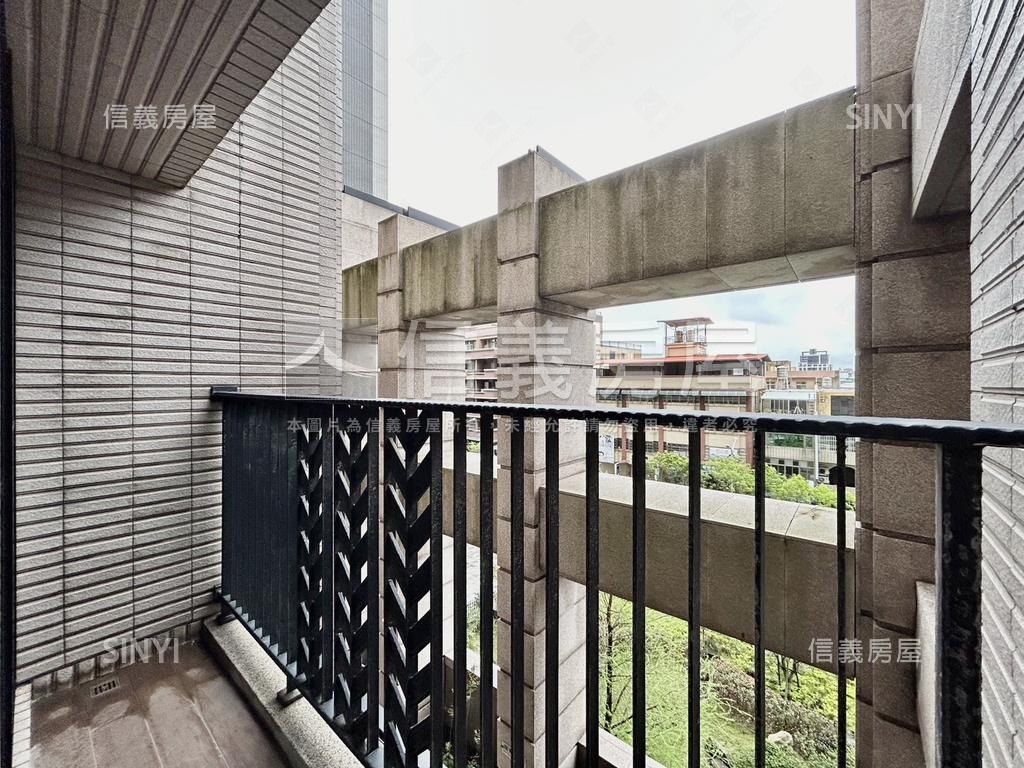 歡迎賞屋Ｖ１大四房房屋室內格局與周邊環境