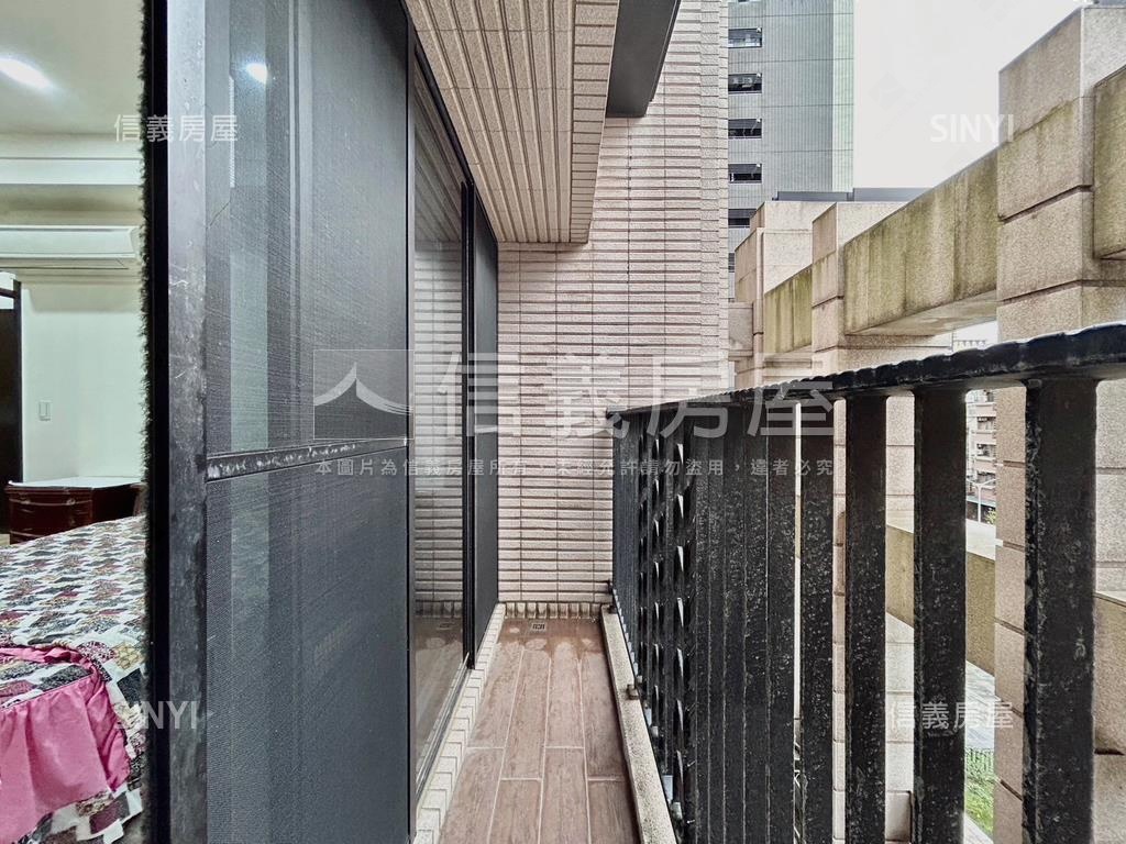 歡迎賞屋Ｖ１大四房房屋室內格局與周邊環境