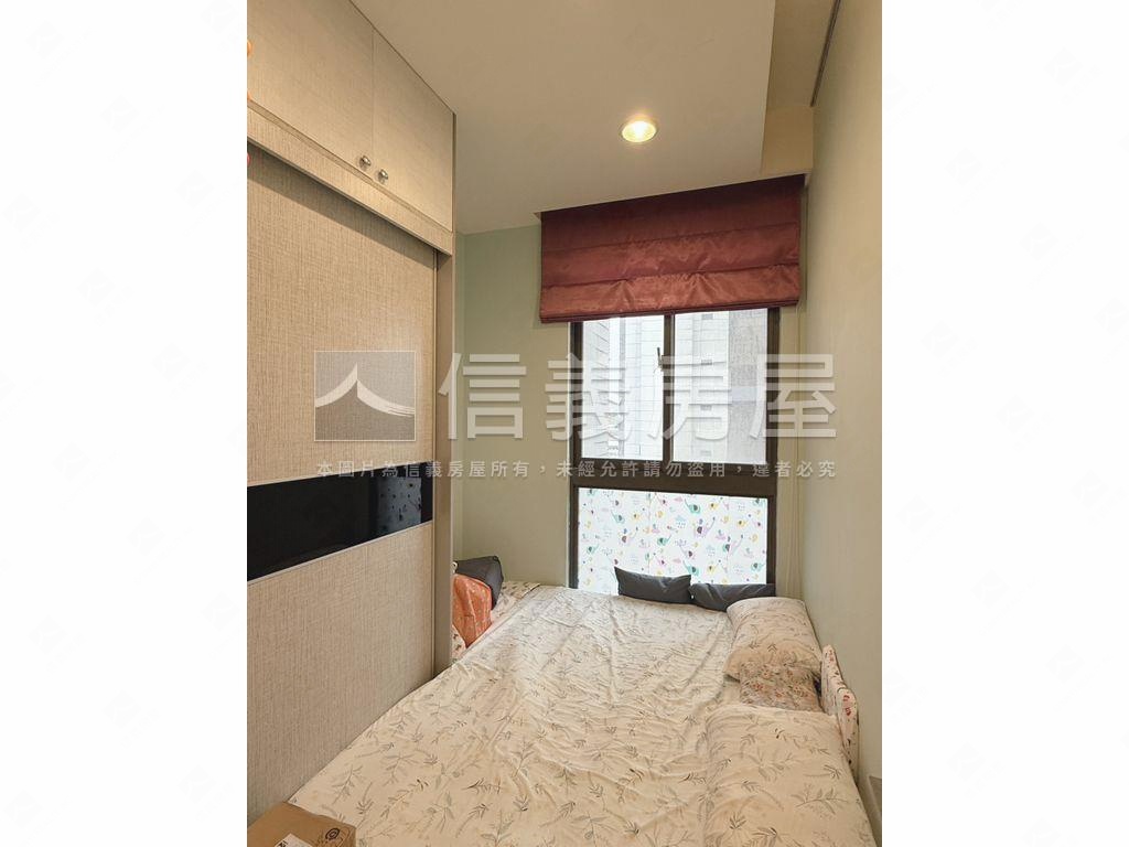 經貿明日館後棟高樓房屋室內格局與周邊環境