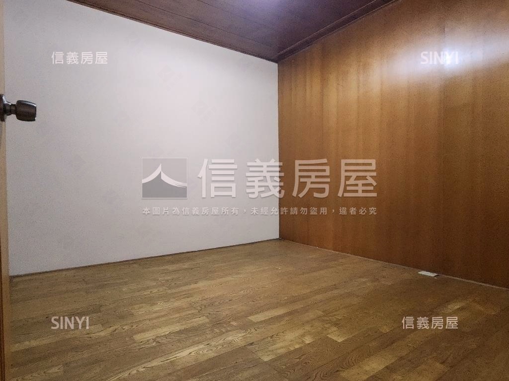 重慶北首購成家三樓房屋室內格局與周邊環境
