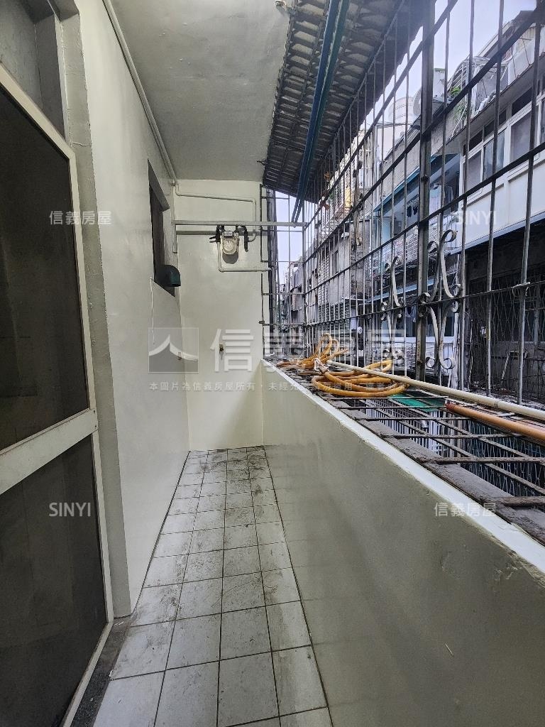 重慶北首購成家三樓房屋室內格局與周邊環境