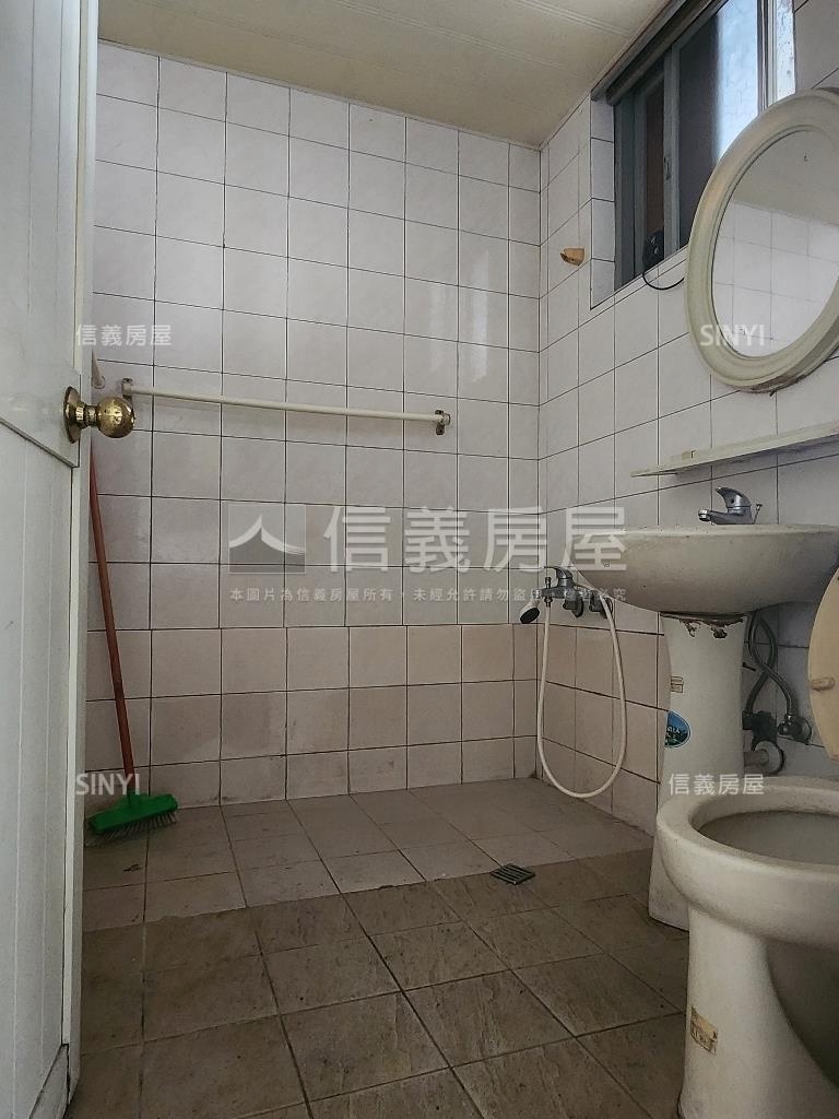 重慶北首購成家三樓房屋室內格局與周邊環境