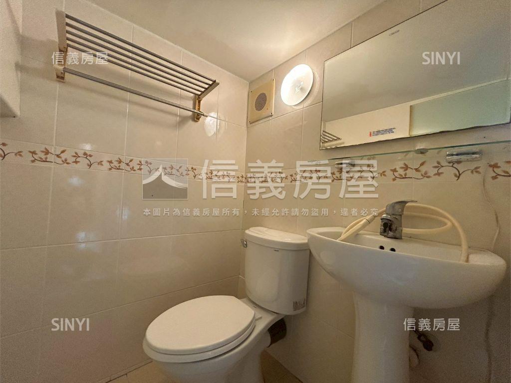 低總價Ｃ棟南加州房屋室內格局與周邊環境