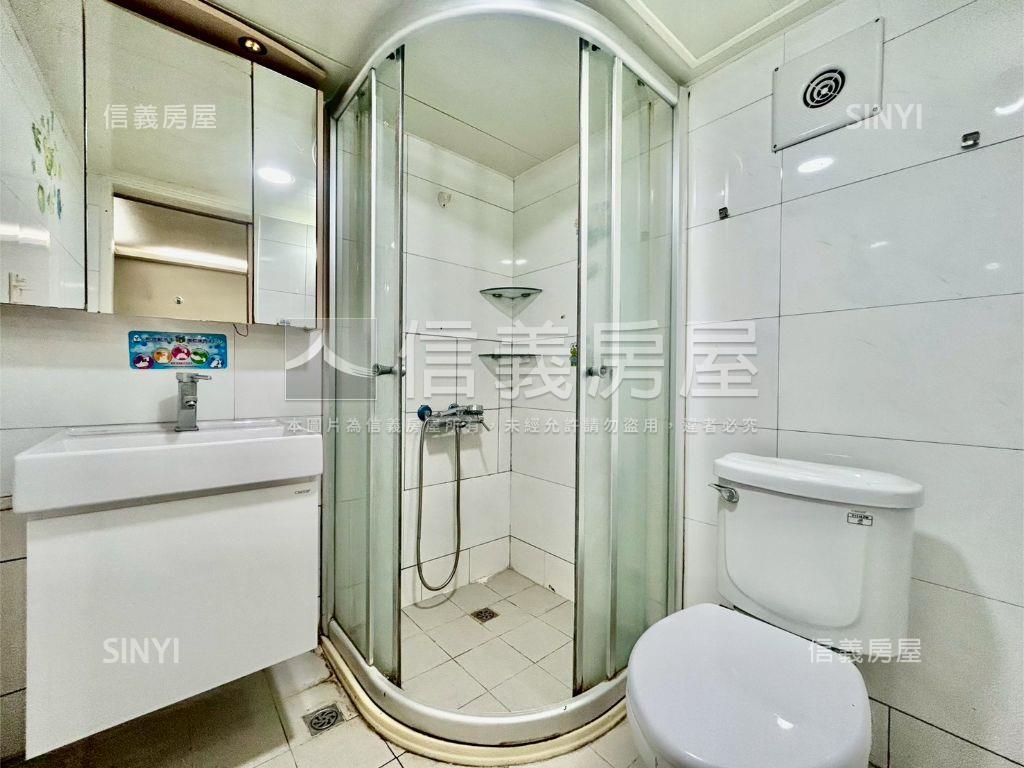 低總價Ｃ棟南加州房屋室內格局與周邊環境