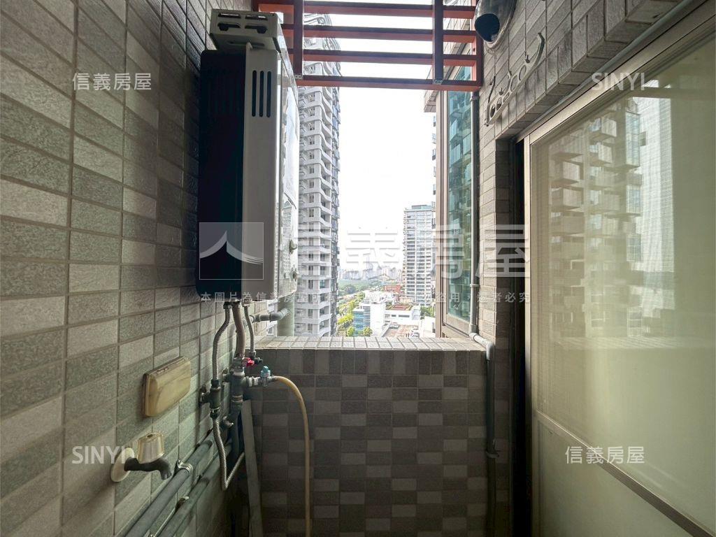 低總價Ｃ棟南加州房屋室內格局與周邊環境