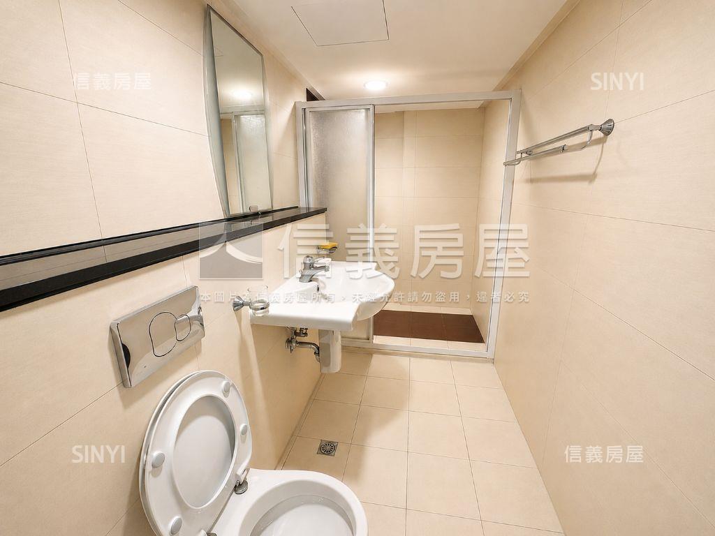 新埔皇昱漂亮美別墅房屋室內格局與周邊環境