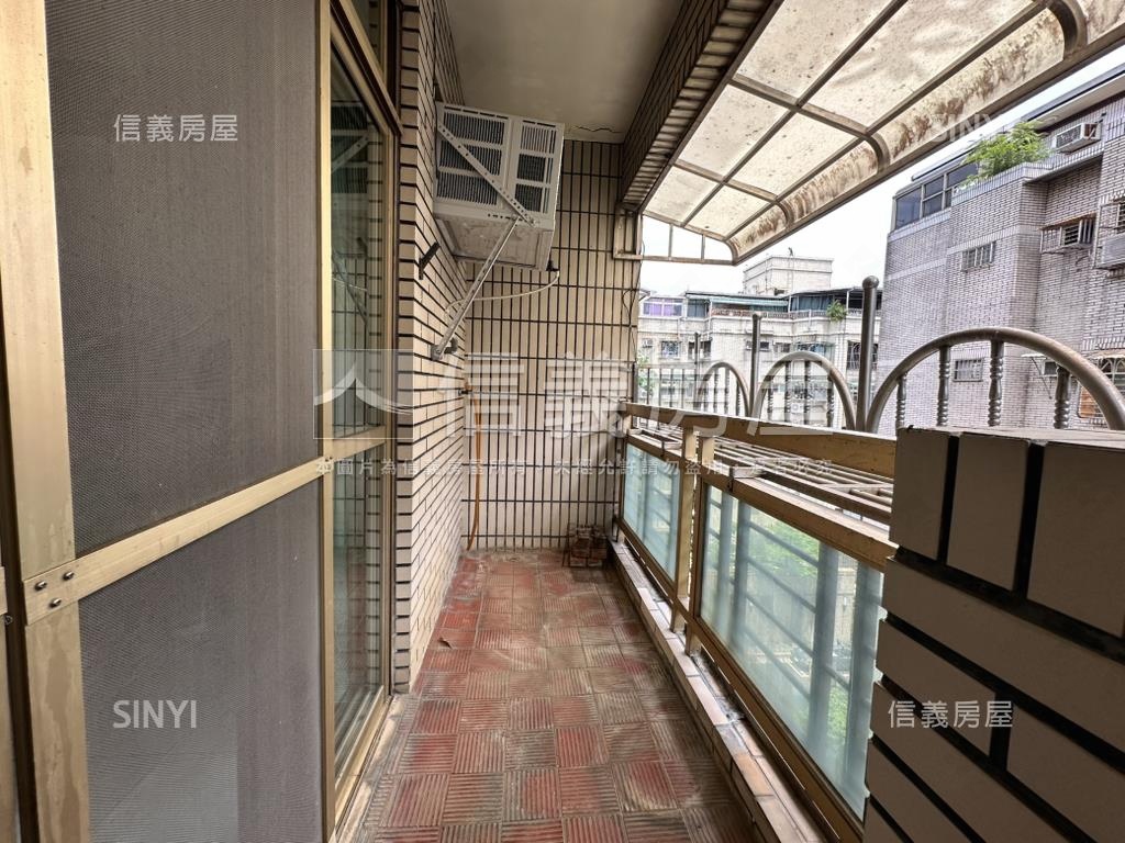 龍城四居。稀有平車房屋室內格局與周邊環境