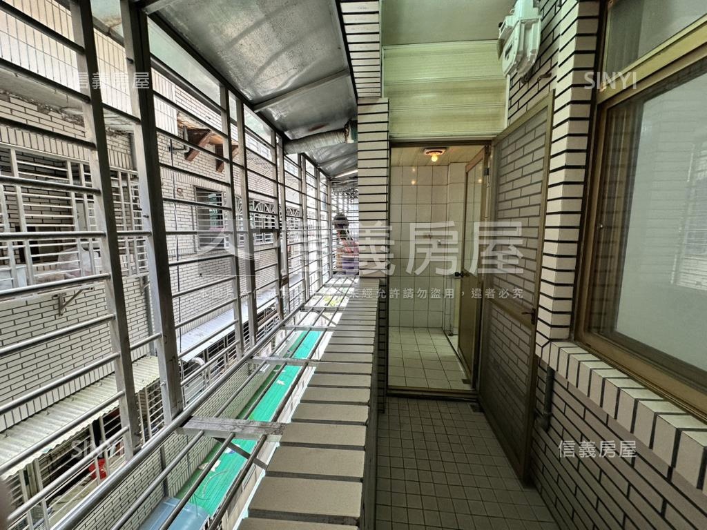 龍城四居。稀有平車房屋室內格局與周邊環境