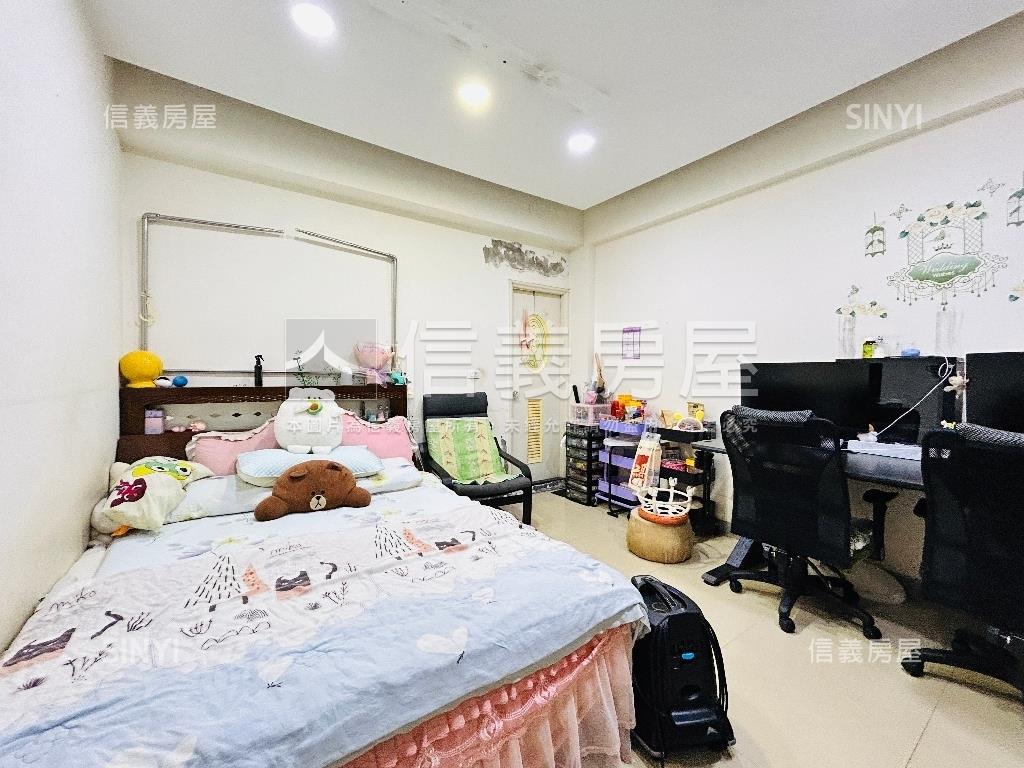 蘆洲邊間公寓二樓房屋室內格局與周邊環境